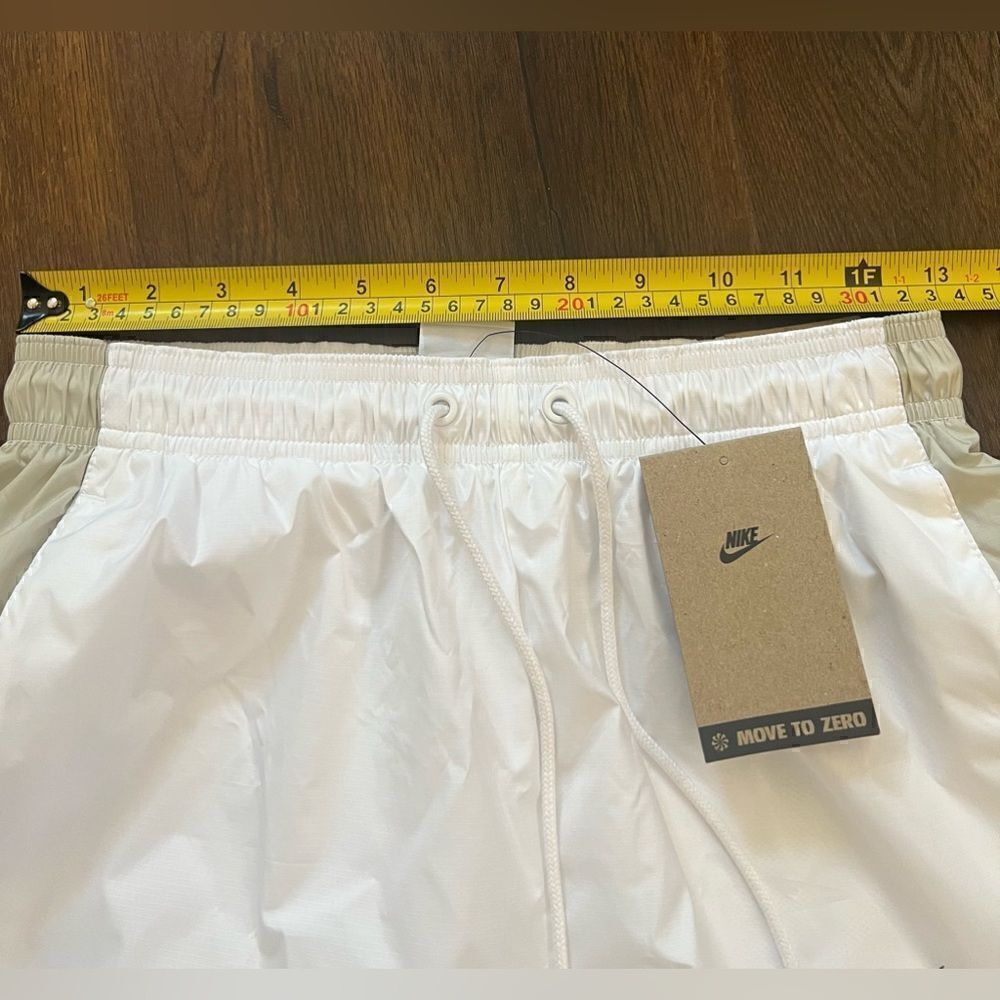 Brand new women high rise shorts - Picture 7 of 8